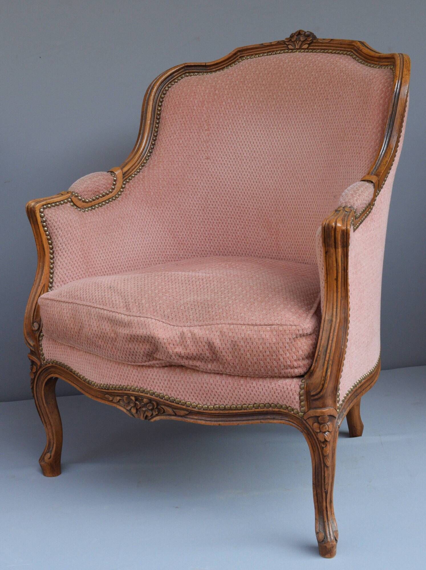 Ensemble de 3 larges bergères de style Louis XV en bois naturel