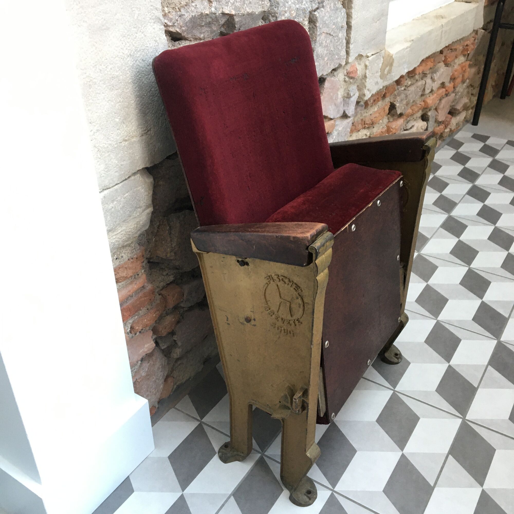 Theatre armchair - Art Deco cinema - Manufacture Fischel
