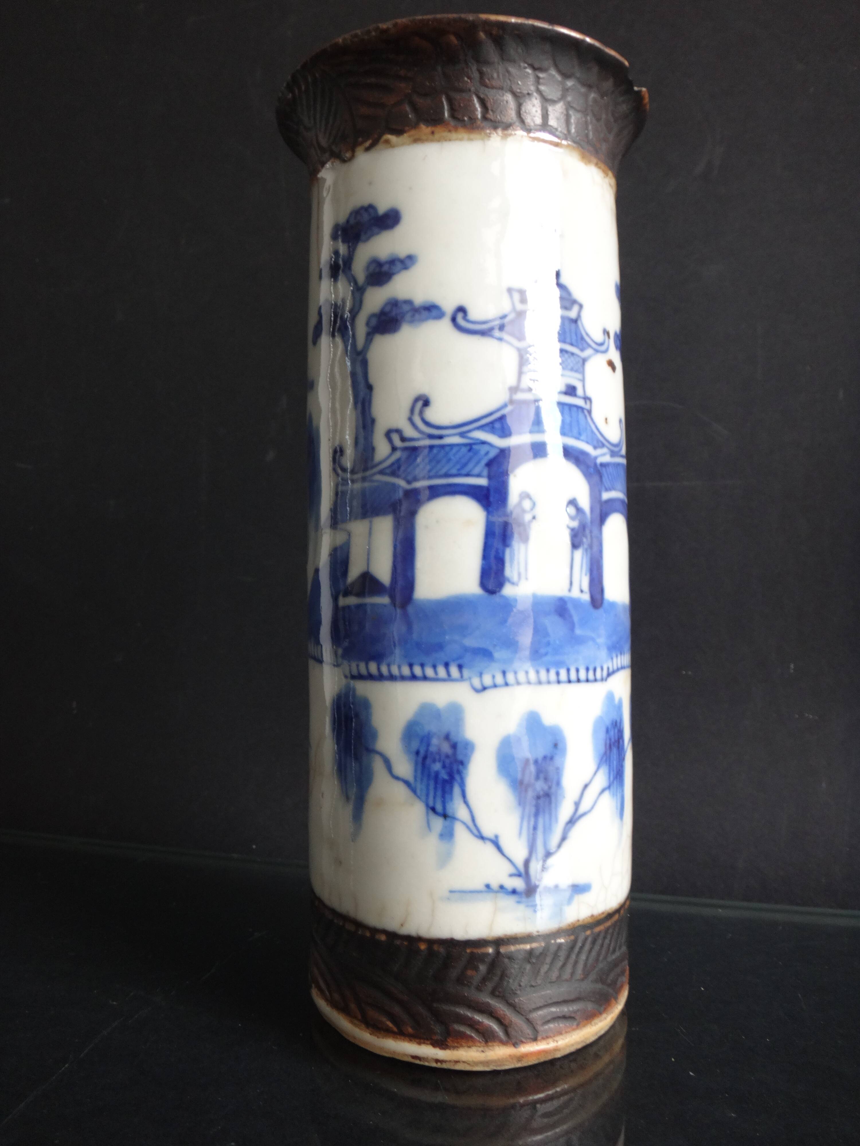 Ancien vase rouleau chinois nankin chine blanc bleue porcelaine Qing