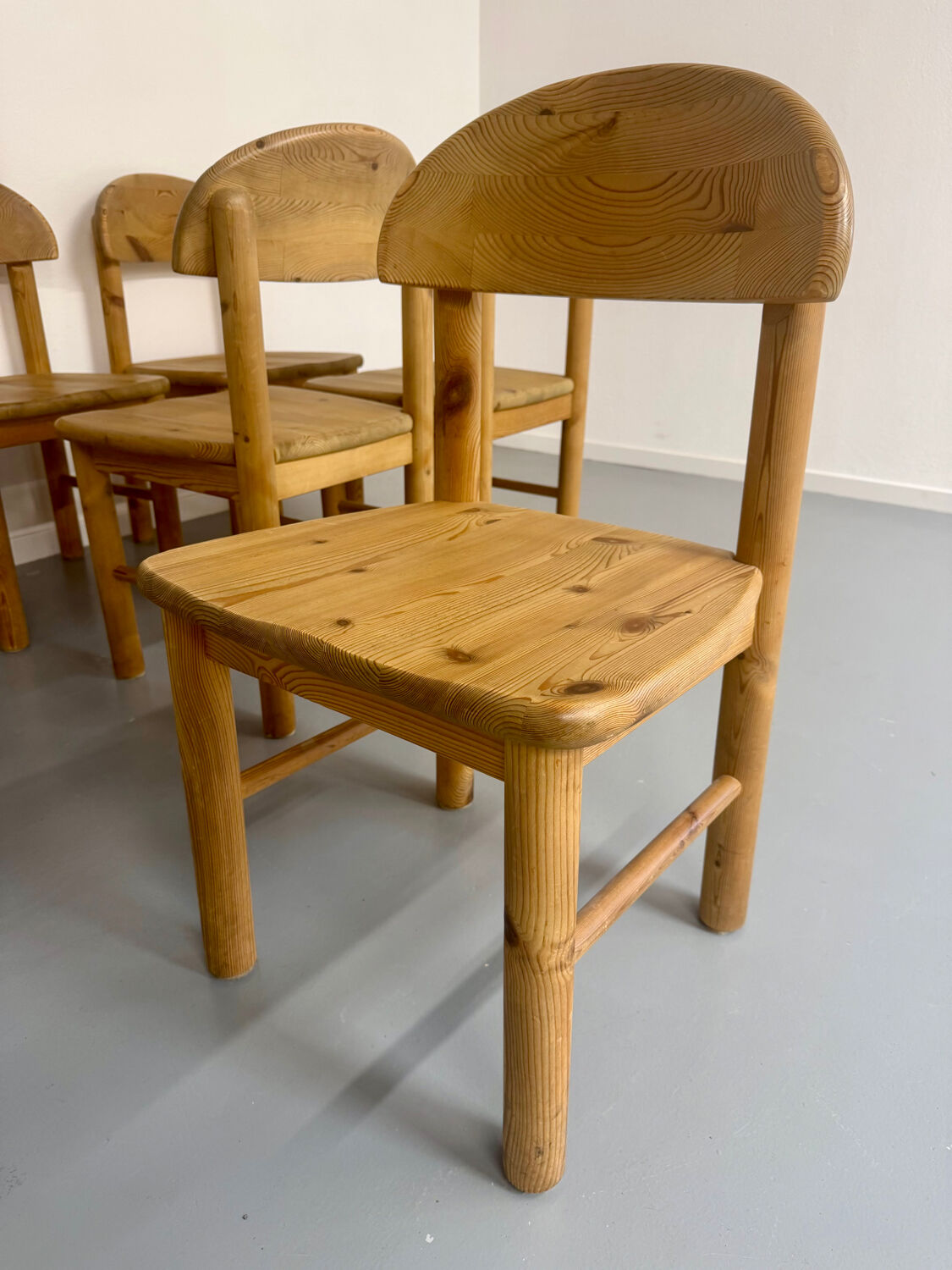 Set of 6 solid pine chairs in Scandinavian design by Reiner Daumiller.