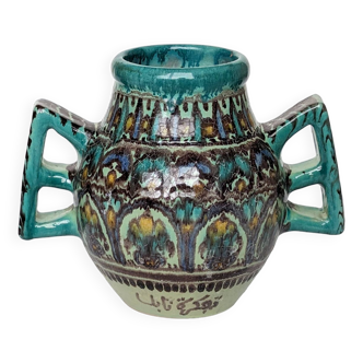Polychrome ceramic vase in flowing enamel from Nabeul with mihrab decoration.
