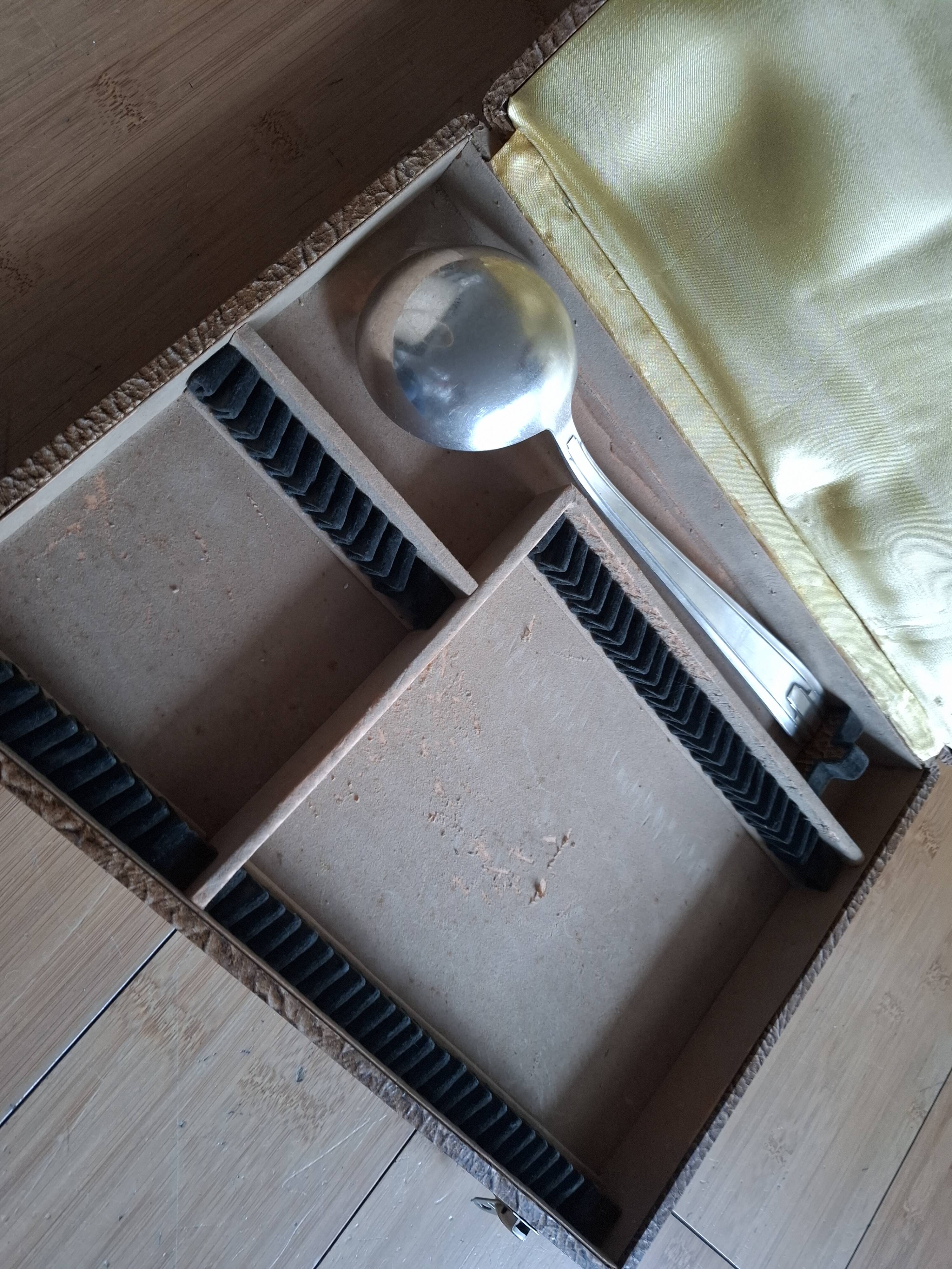 Art deco cutlery set in a box, 36 pieces.