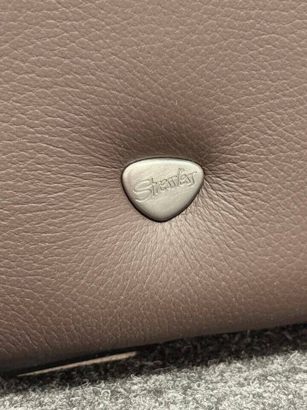 Fauteuil Stressless Magic-Ekornes avec pouf - Cuir marron