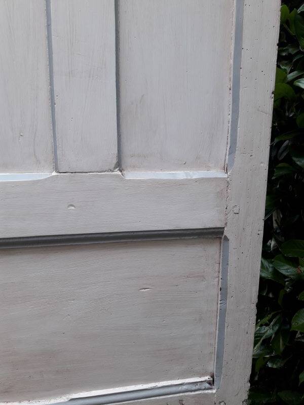 Bonnetière, standing man, Louis XV, 18th century walnut