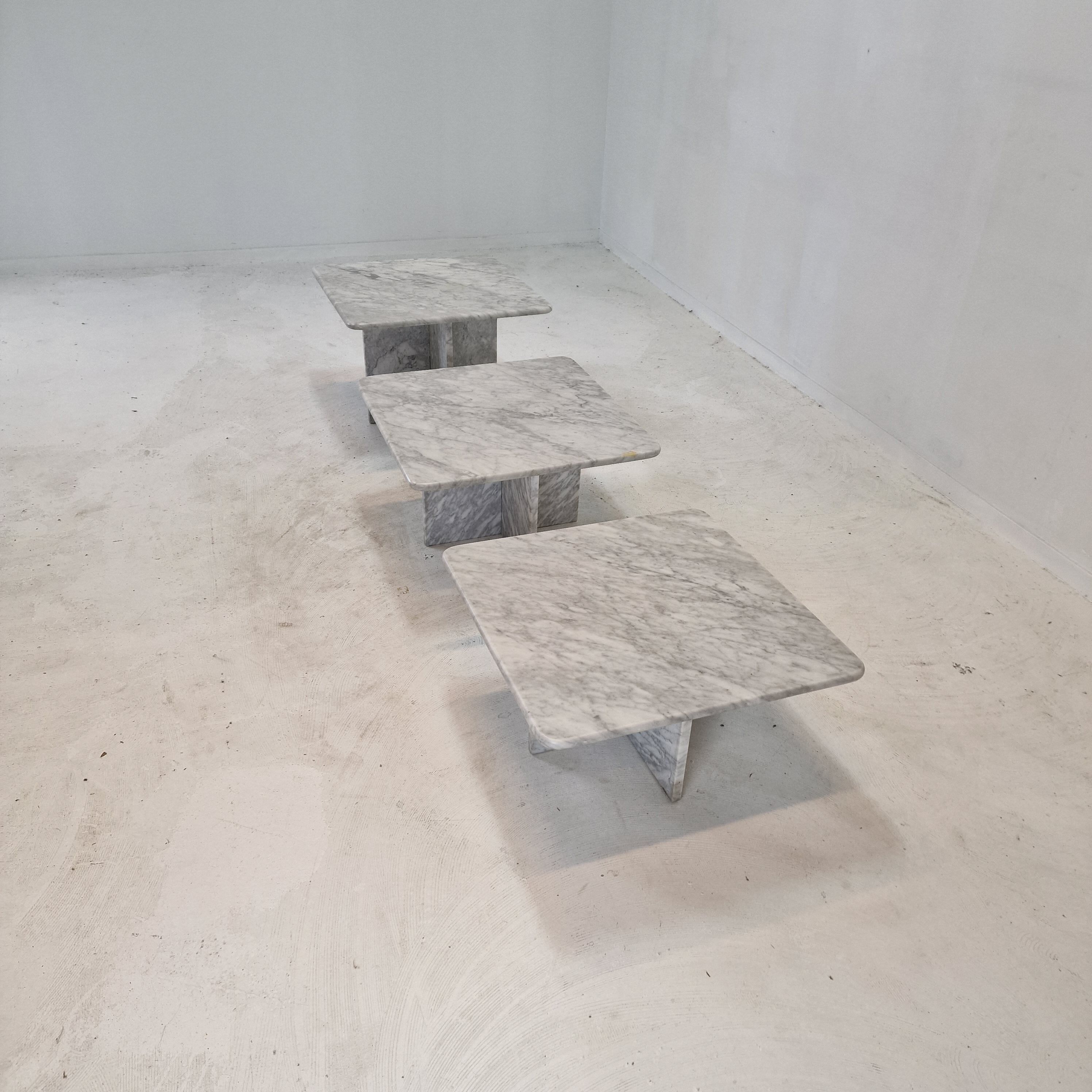 Set of 3 italian marble coffee or side tables, 1970s