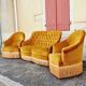 Ensemble de 2 fauteuils crapauds et 1 canapé 2 places velour moutarde