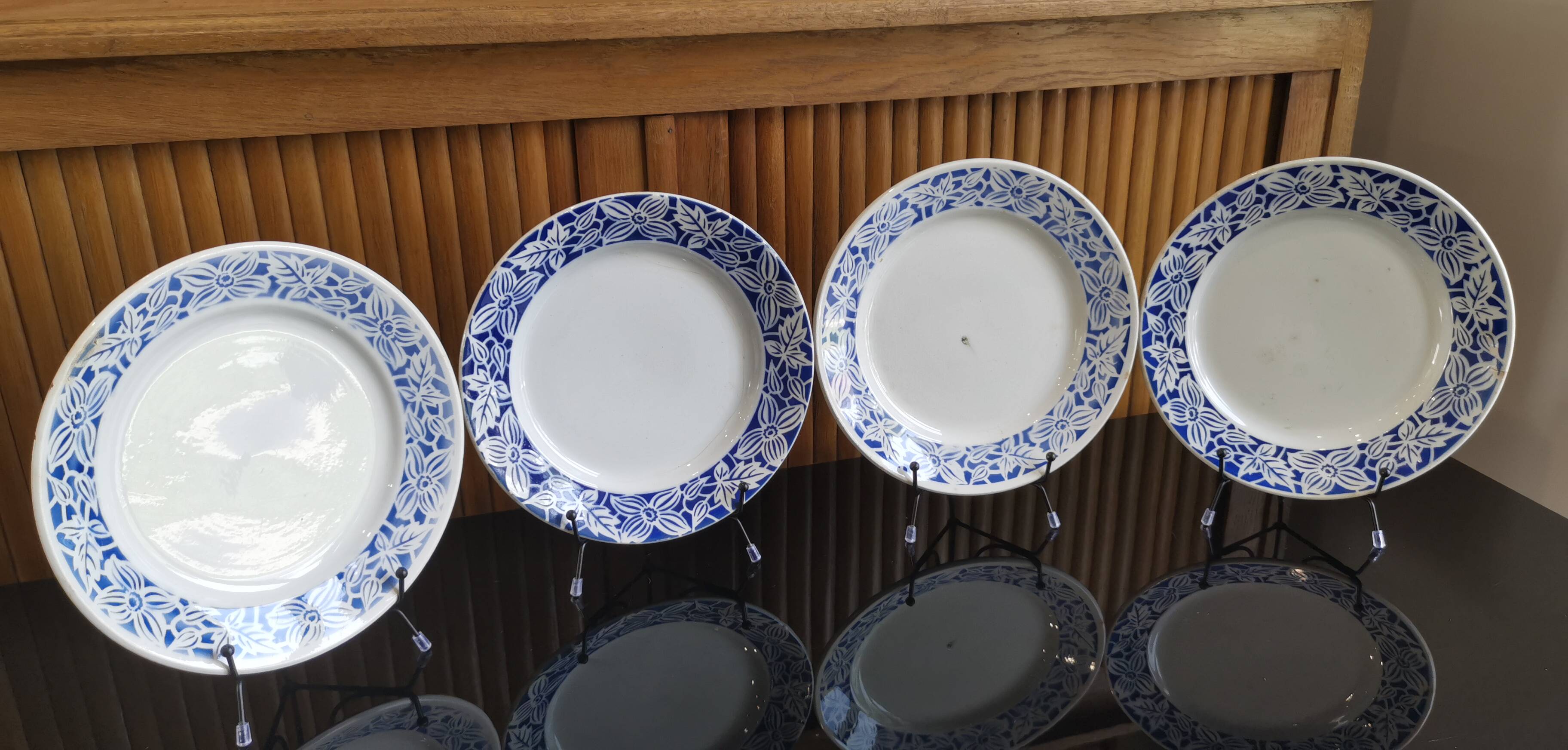 4 white earthenware dinner plates by k&g Lunéville blue blida model