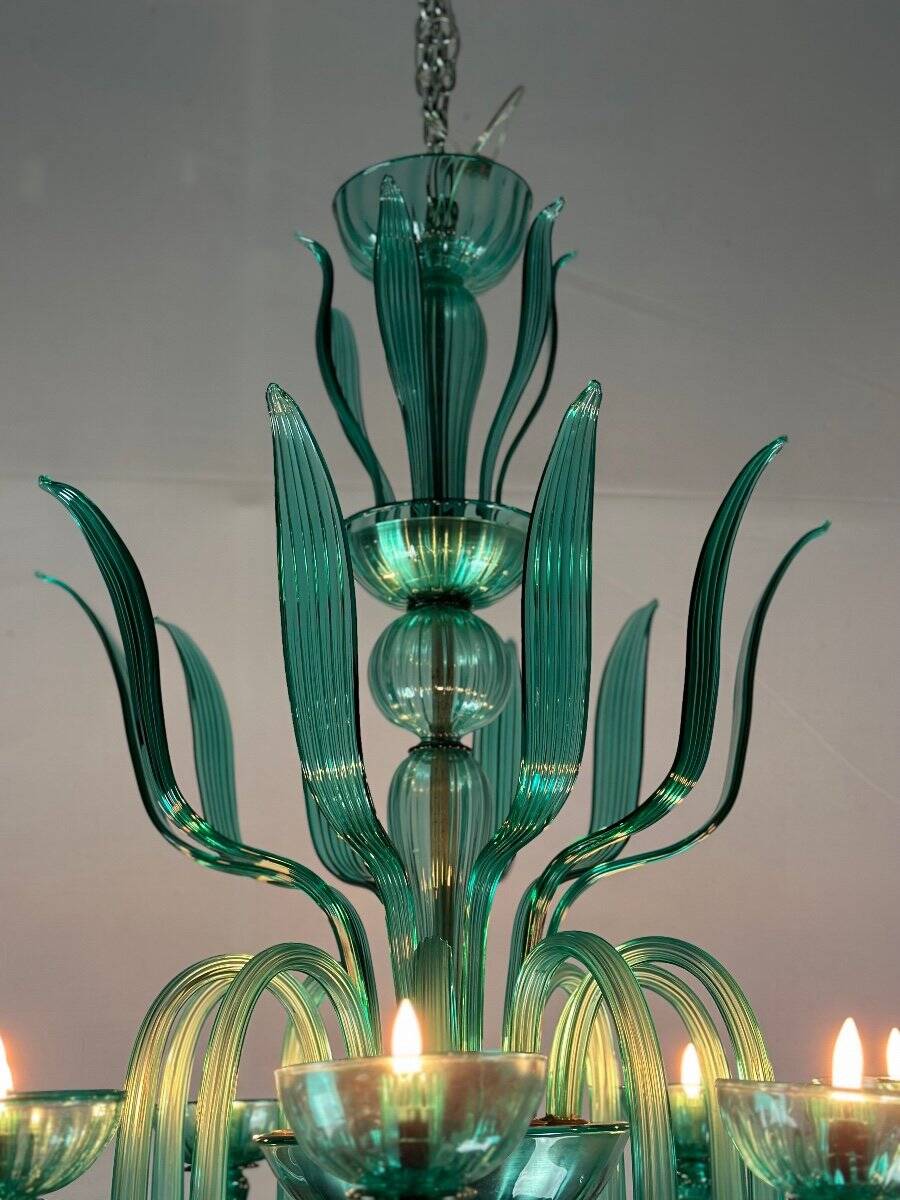 Venetian chandelier in emerald murano glass 10 arms of light