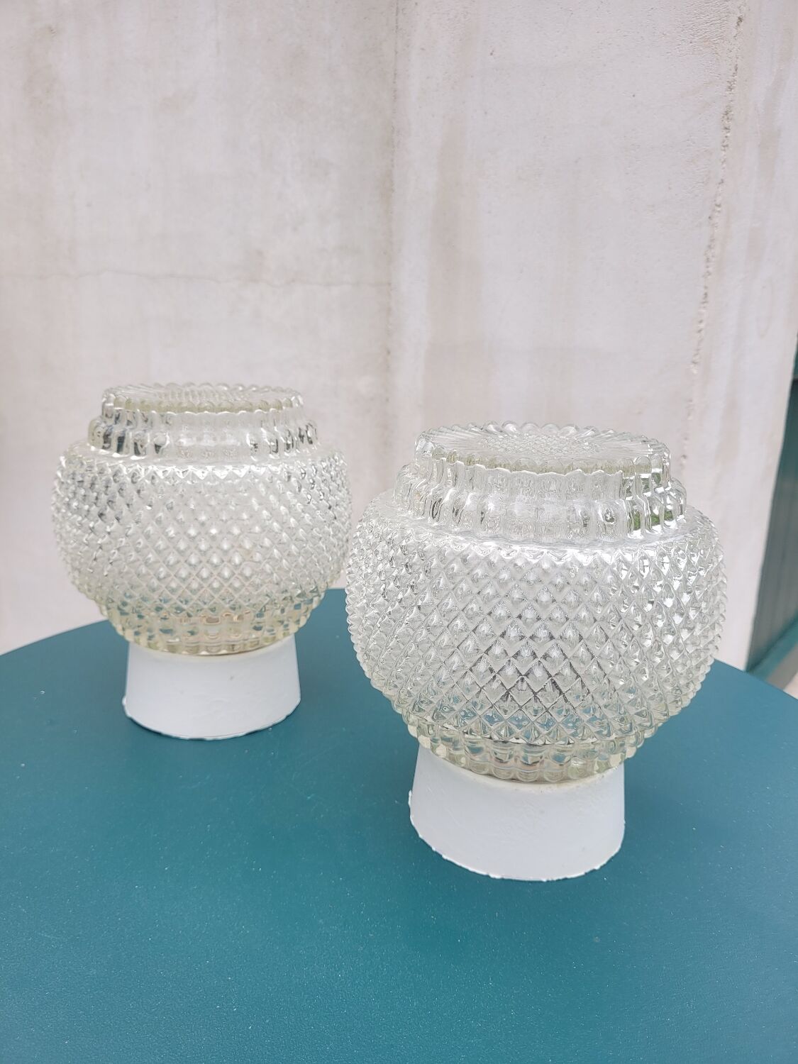 2 glass ceiling lights