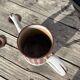 Cafetière à carreaux bordeaux