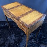 19th-century hairdresser with marquetry decoration on oak in the Louis XV Transition style.