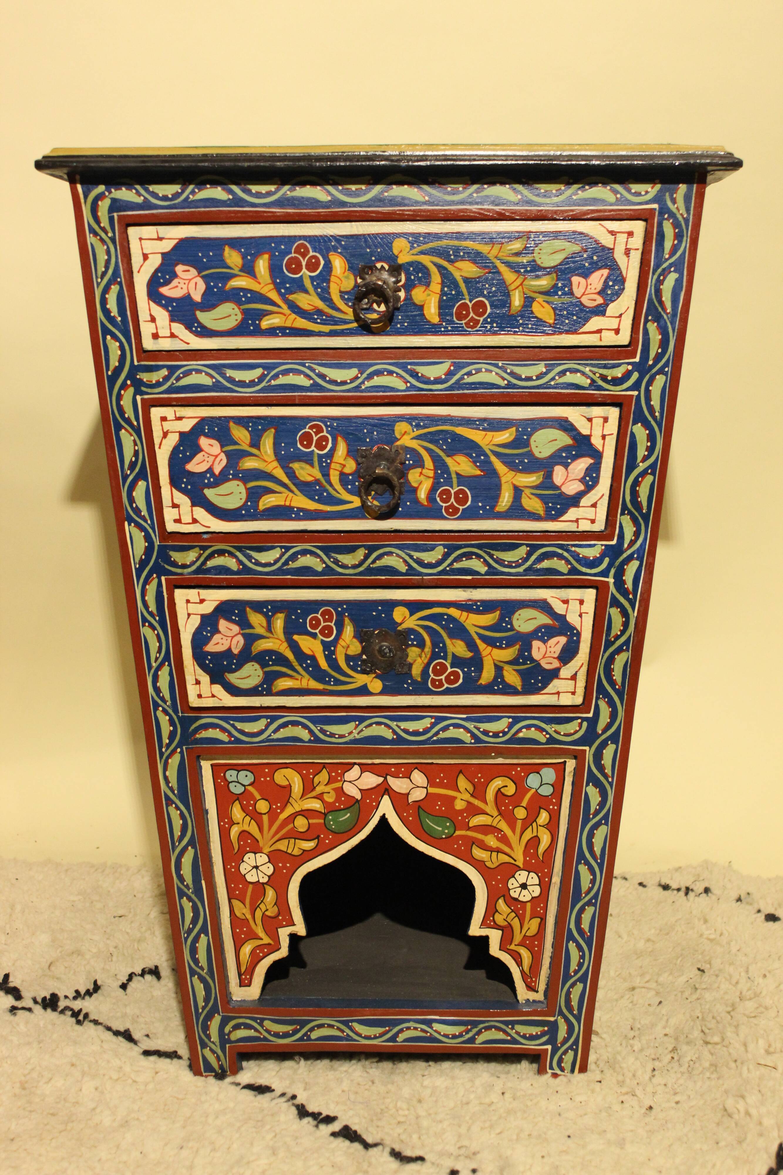 Moroccan chest of drawers