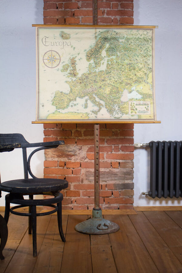 ��Affiche mural de l’Europe par Wommelsdorff Schietzel et Neufeld publié par Müller & Kliepenheuer en 1947