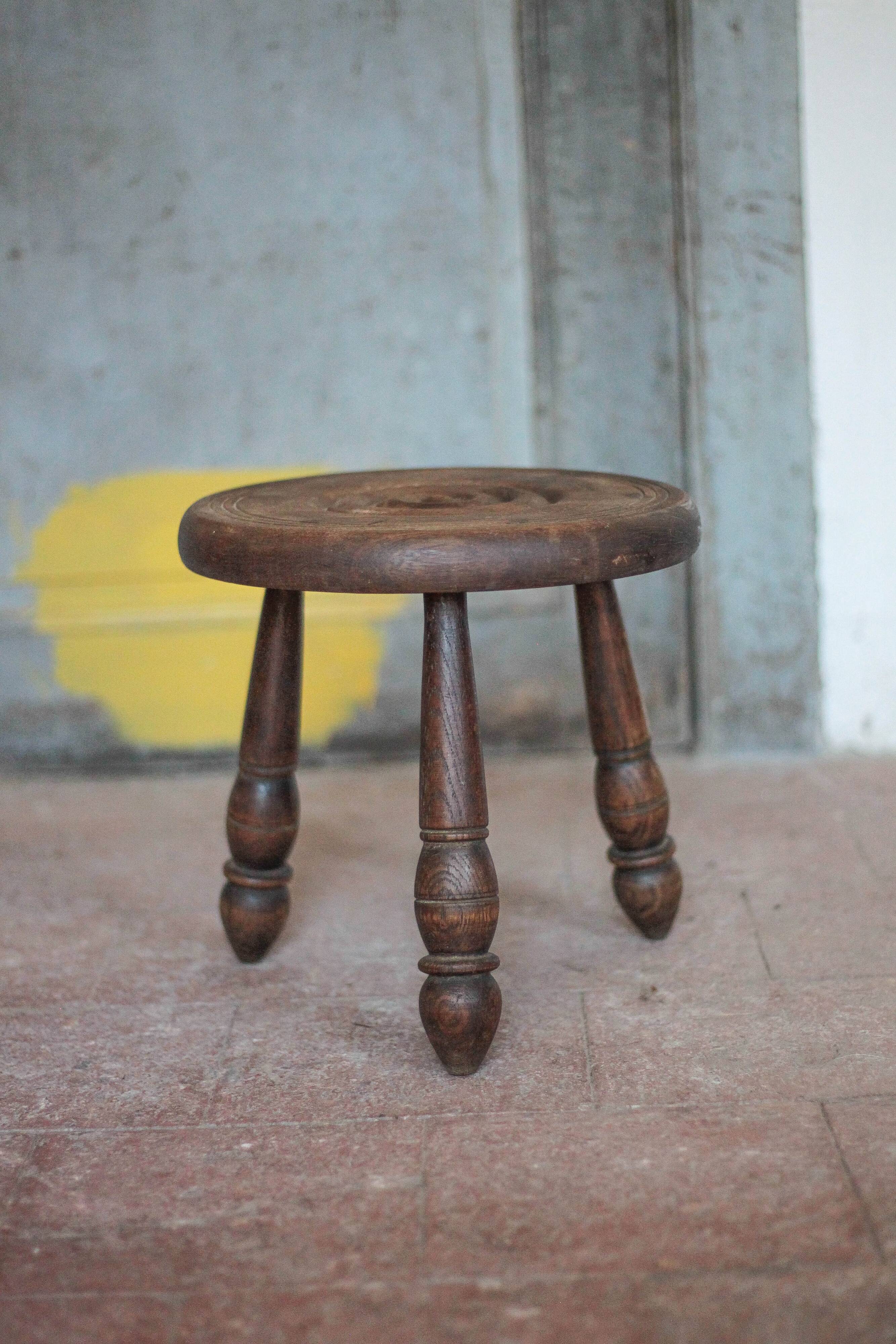 Tabouret vintage, tabouret tripode, tabouret d'appoint, porte-plante bois