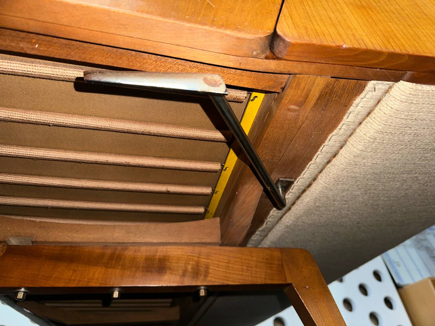 Canapé convertible Daybed Knoll Antimott + Table assortie –