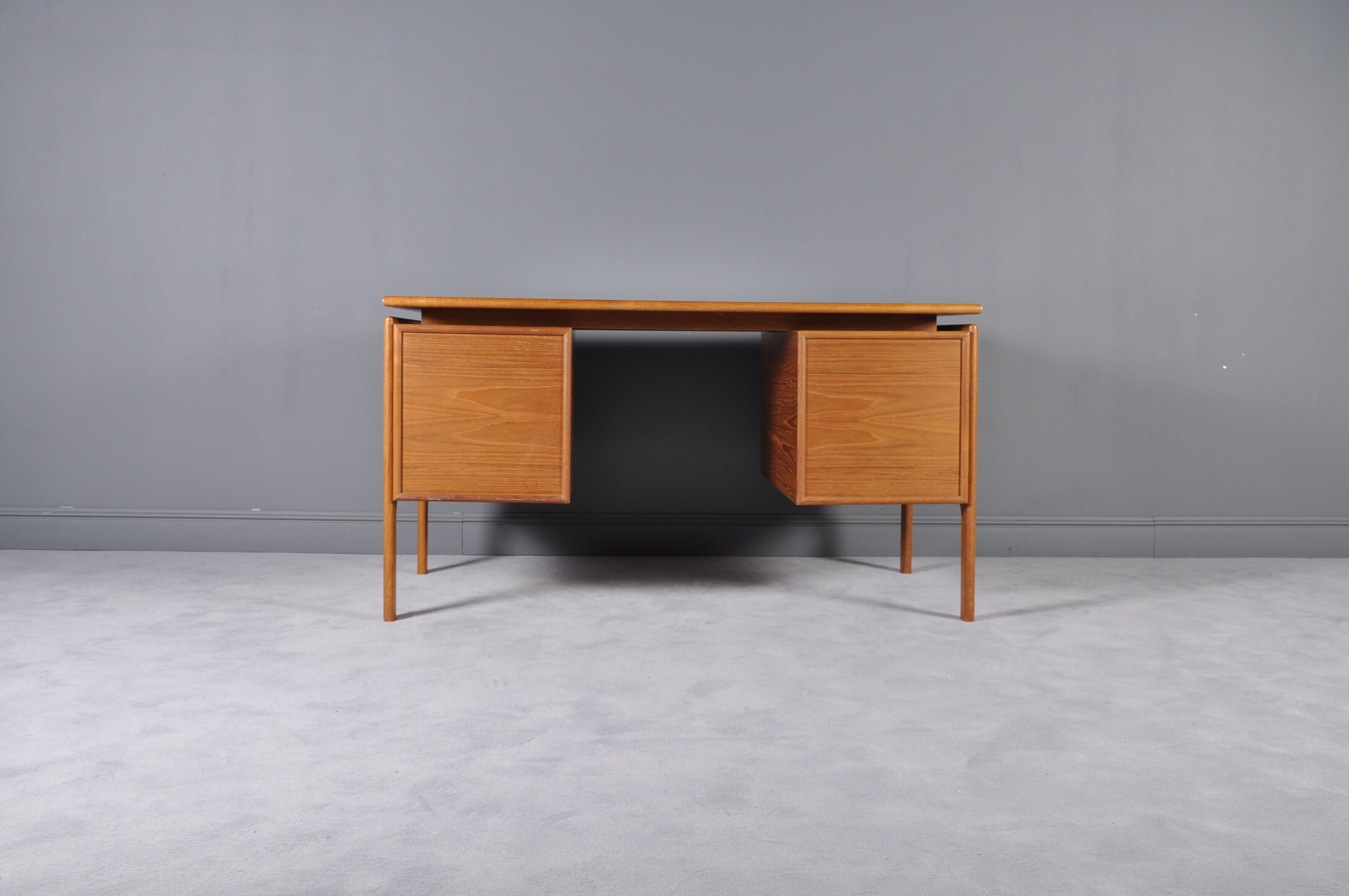 Danish desk by Arne Vodder for GV furniture, 1960