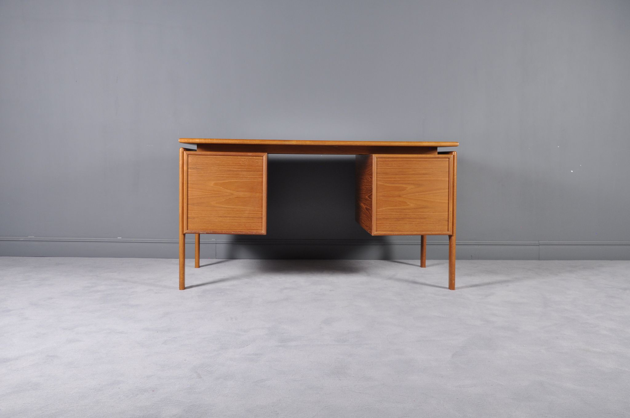Danish desk by Arne Vodder for GV furniture, 1960