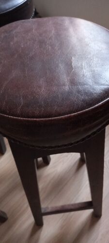Tabouret vintage en bois coussin cuir