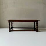 Table basse anglaise en bois par John Capon