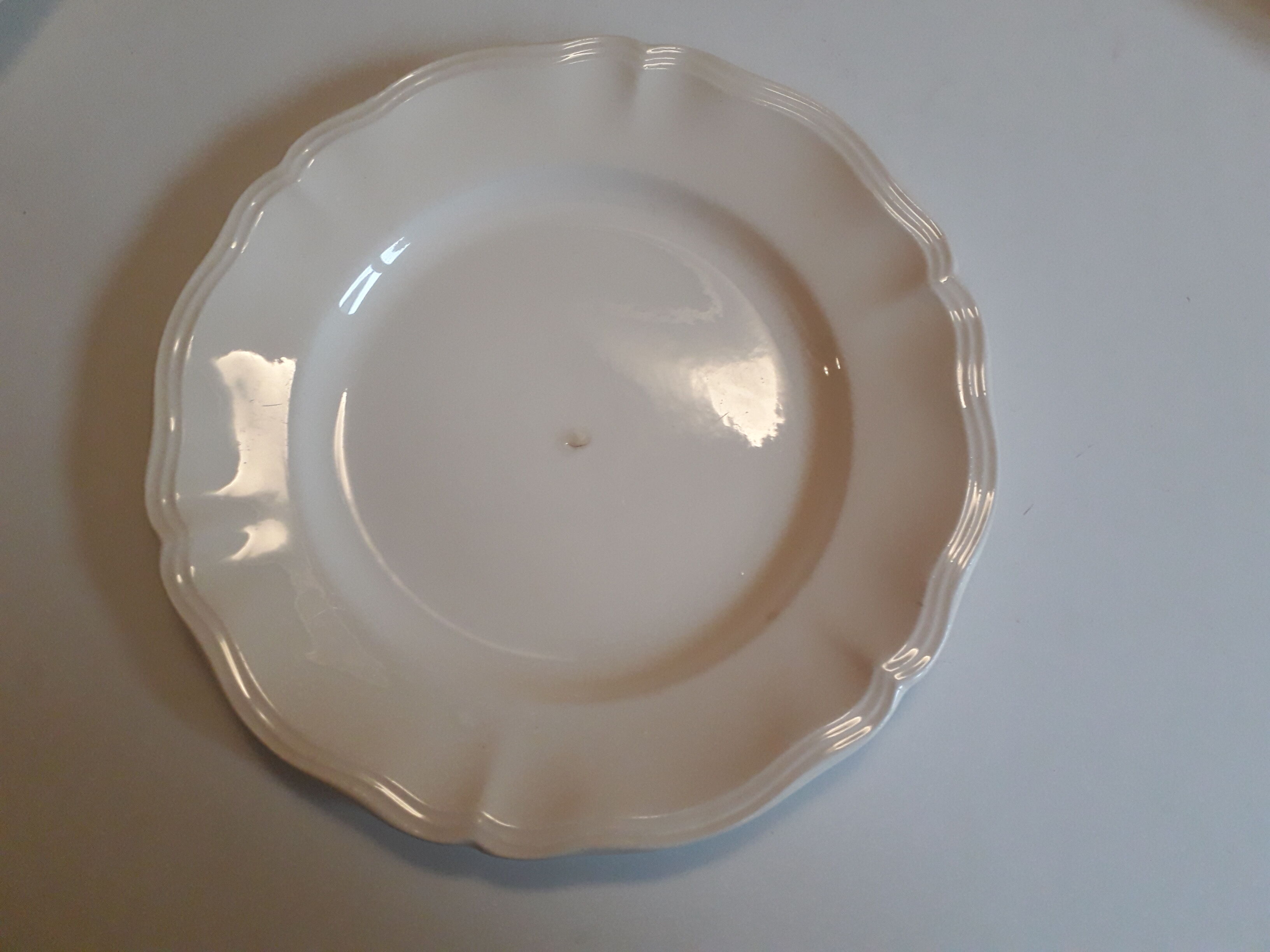 Lot de 5 assiettes plates anciennes en faïence de Sarreguemines