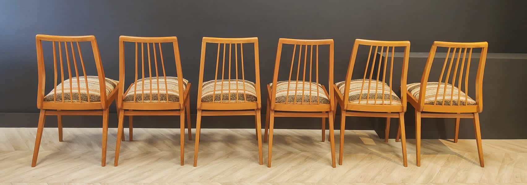 Six mid century dining table chairs