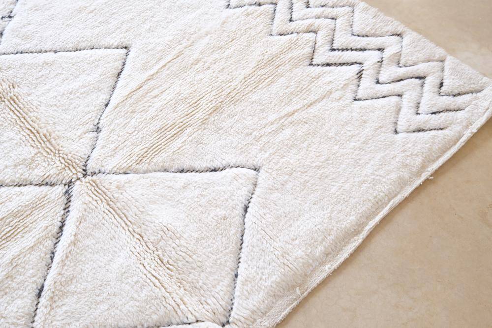 Moroccan Beni Ourain rug - 282 x 207 cm