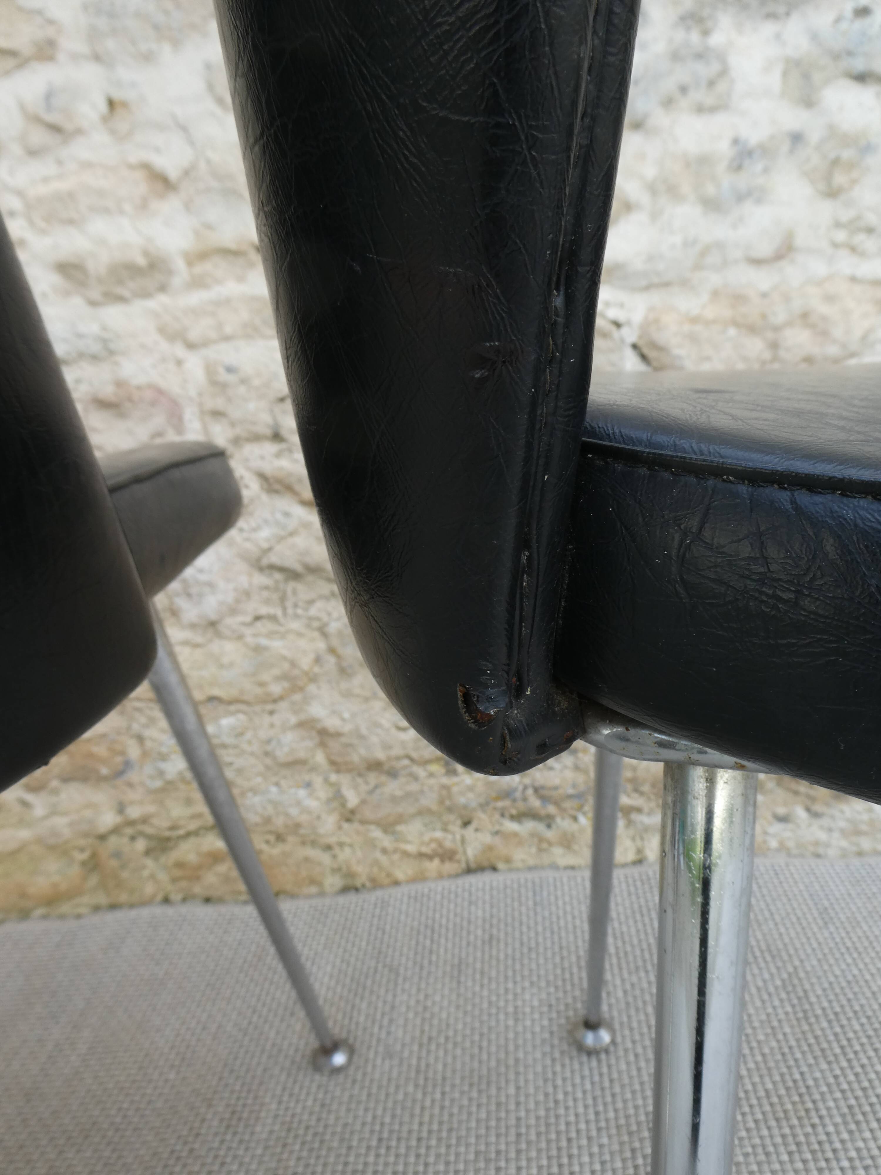 Pair of office chairs in chromed metal and skaï, 60s