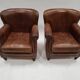 Paire de fauteuils club type "Parisien"