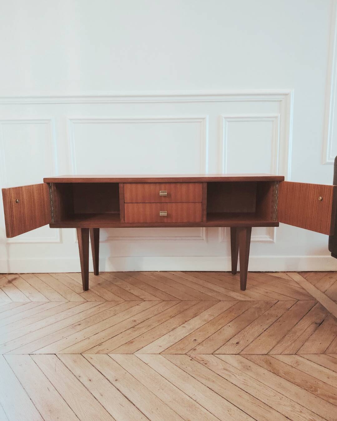 Petite enfilade/ meuble TV vintage rénové, années 50-60