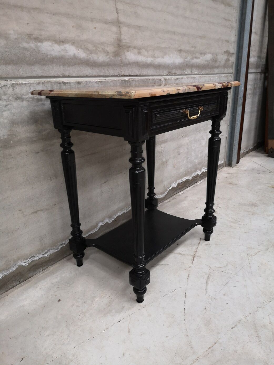 Console d'applique laqué noir sur chêne marbre de brèche pâté de foie style Napoléon III