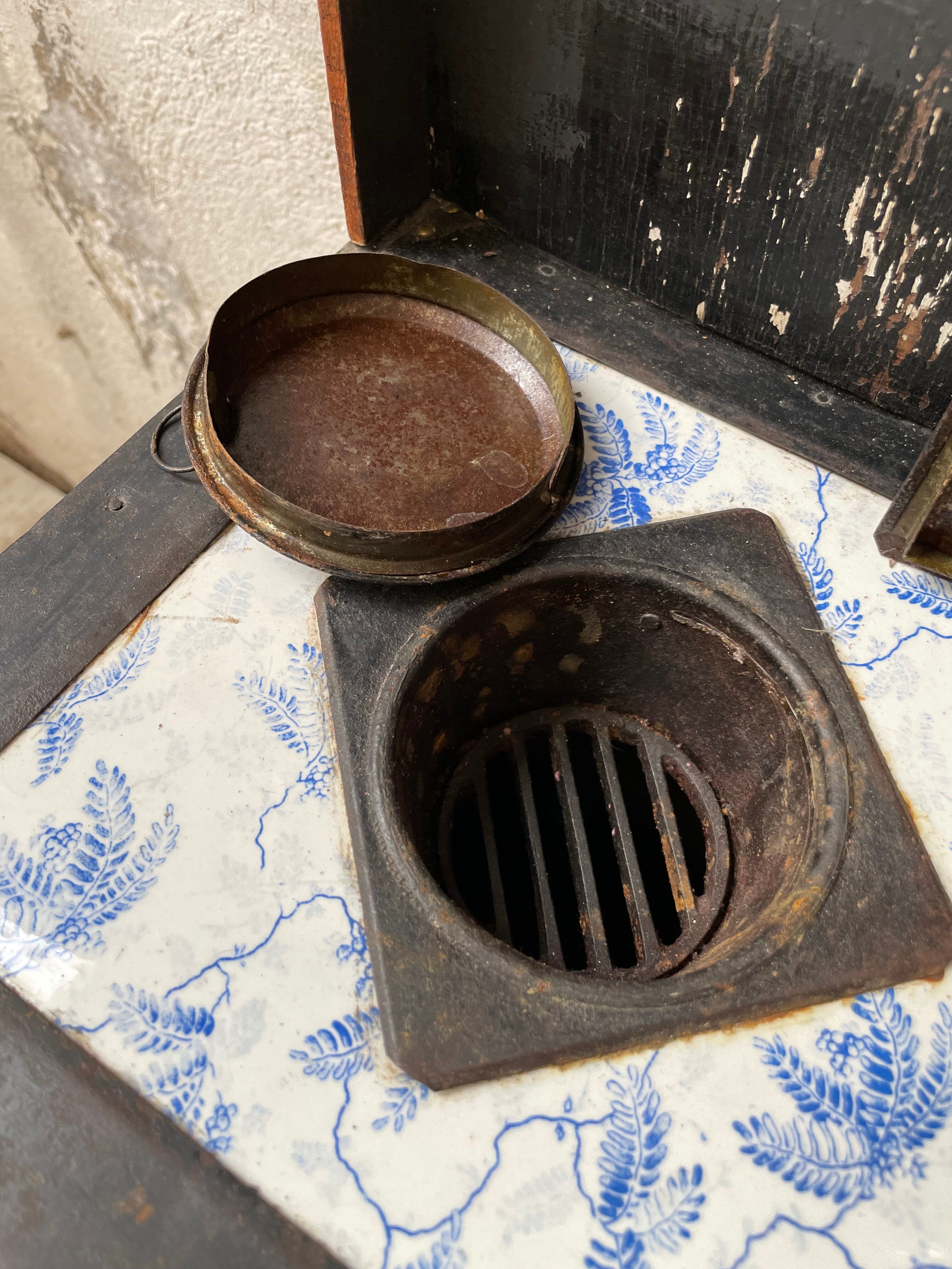 Children's toy stove antique