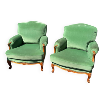 Lovely pair of Louis XV style armchairs in carved wood and velvet