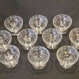 10 anciennes coupes à champagne en cristal gravé ciselé