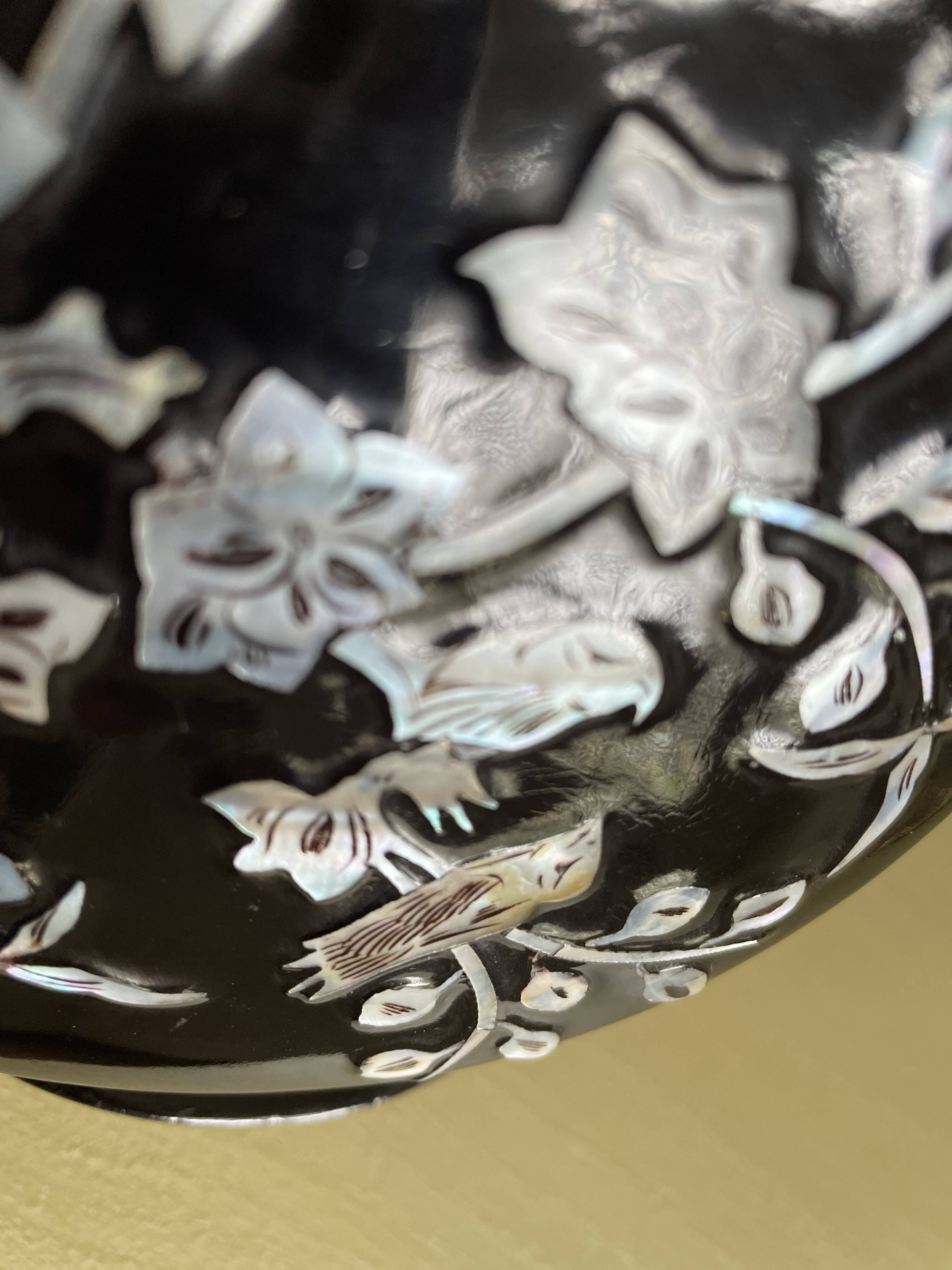 Japanese lacquer and mother-of-pearl jewelry box