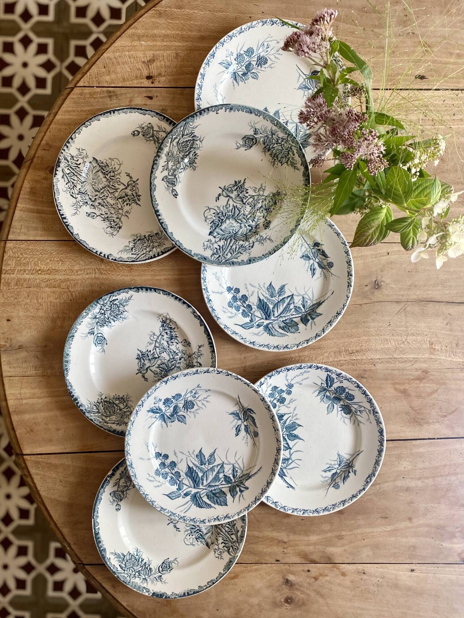 Set of 8 vintage flat ironstone plates - Mismatched -