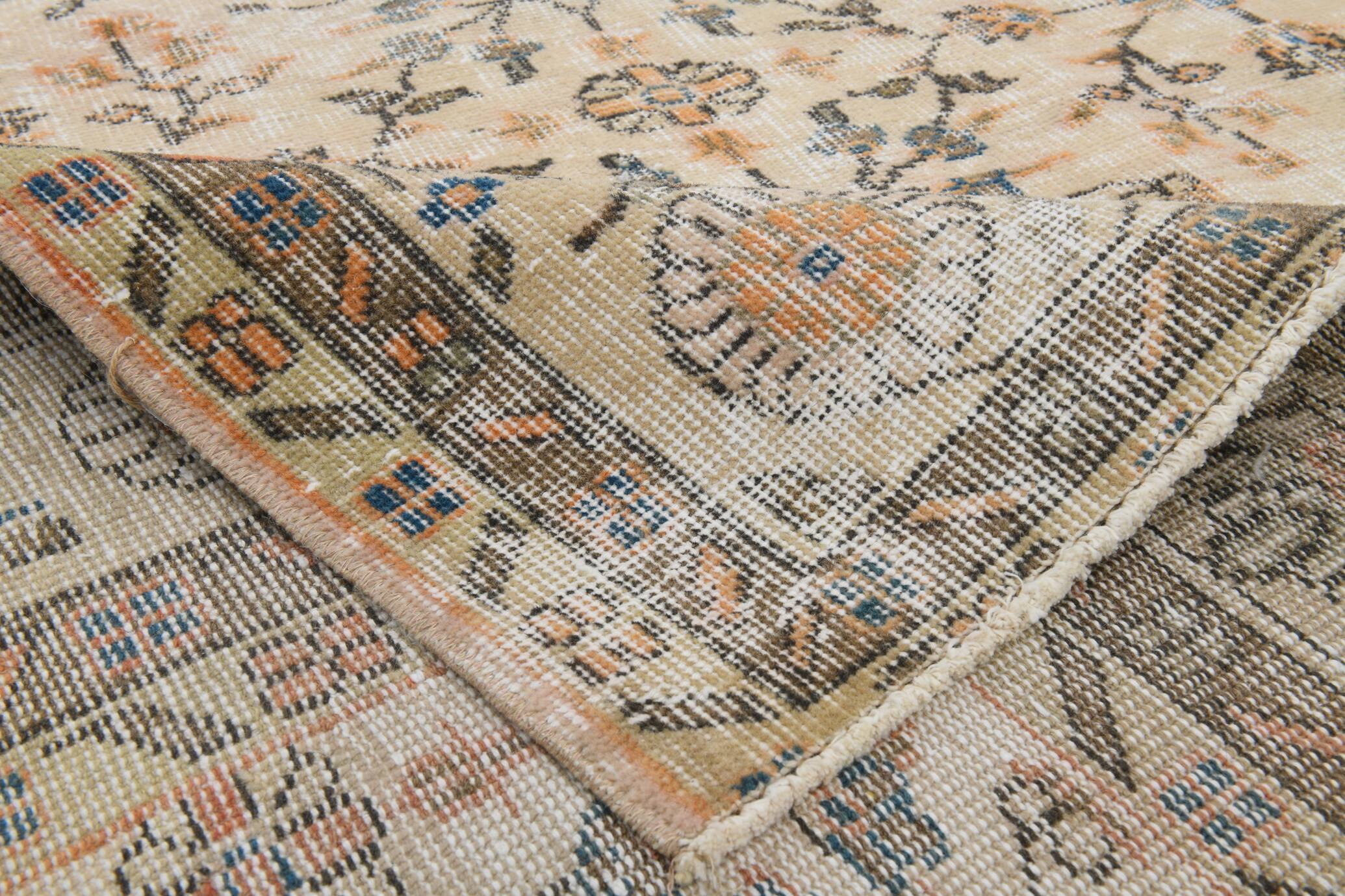 7x10 Classic Vintage Persian Rug, 204x305Cm