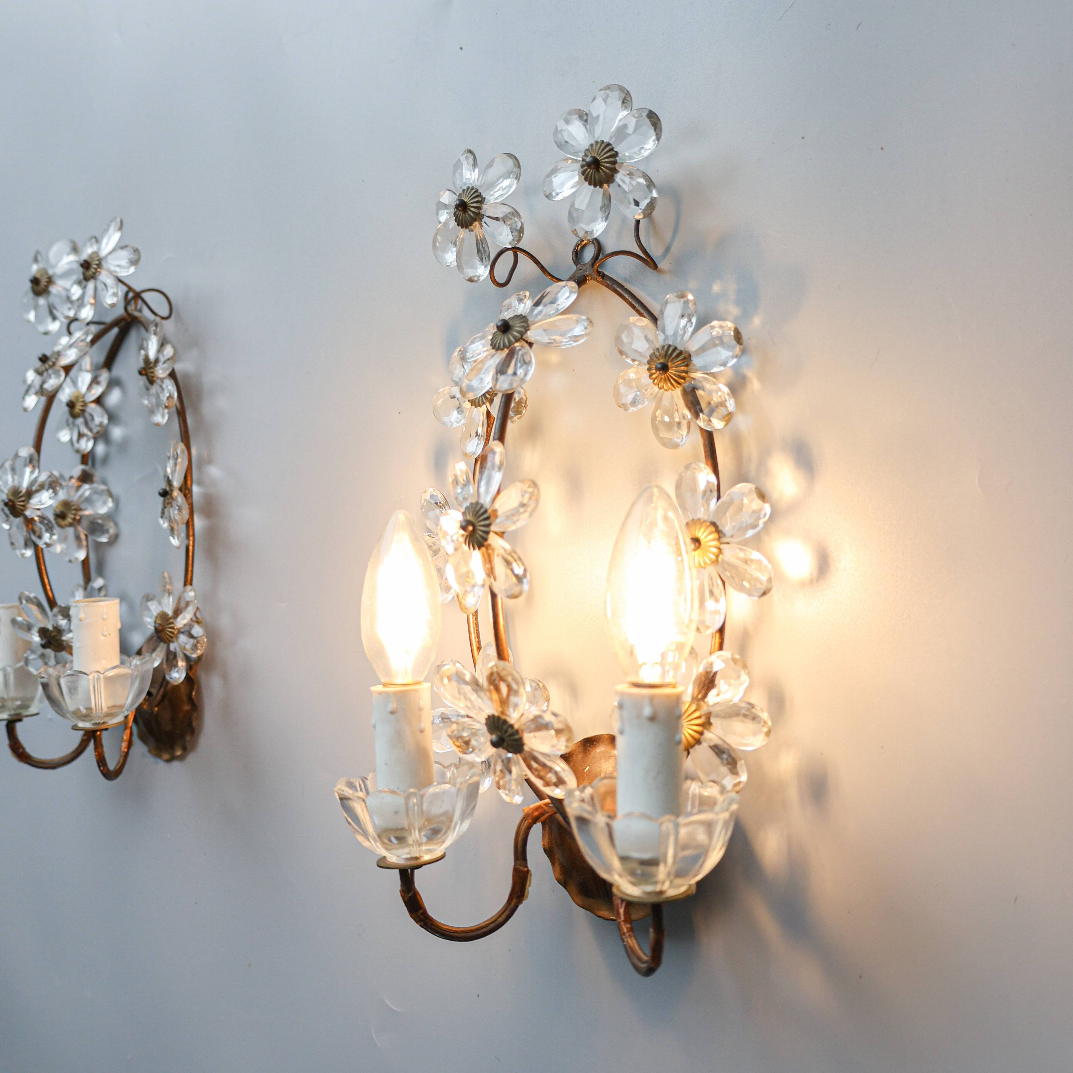 Set of 2 Banci Firenze wall sconces, brass / crystal glass 1950s, Italy.