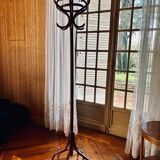 Parrot coat rack