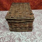 Coffre en bois tressé