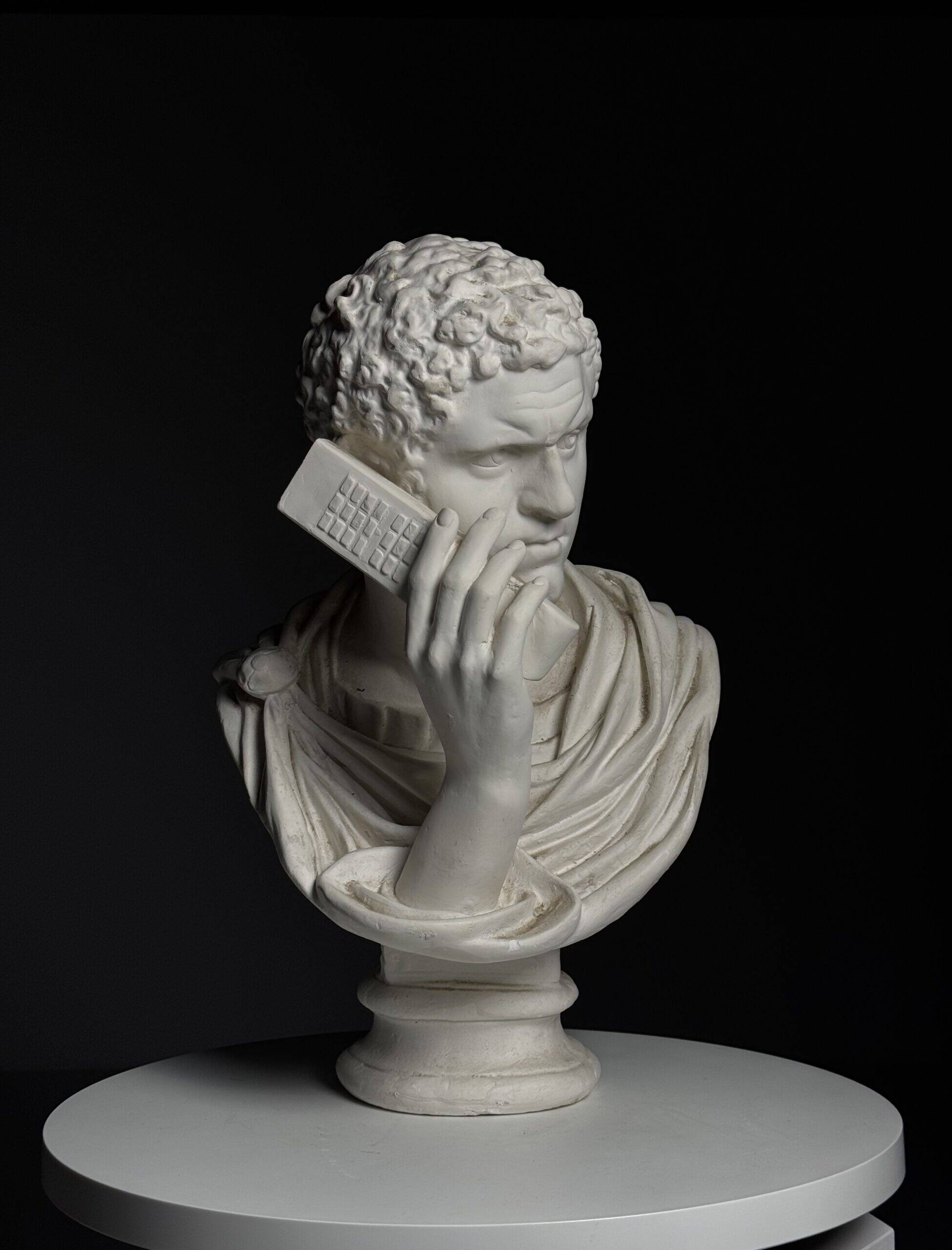 Buste en plâtre de Caracalla appelant
