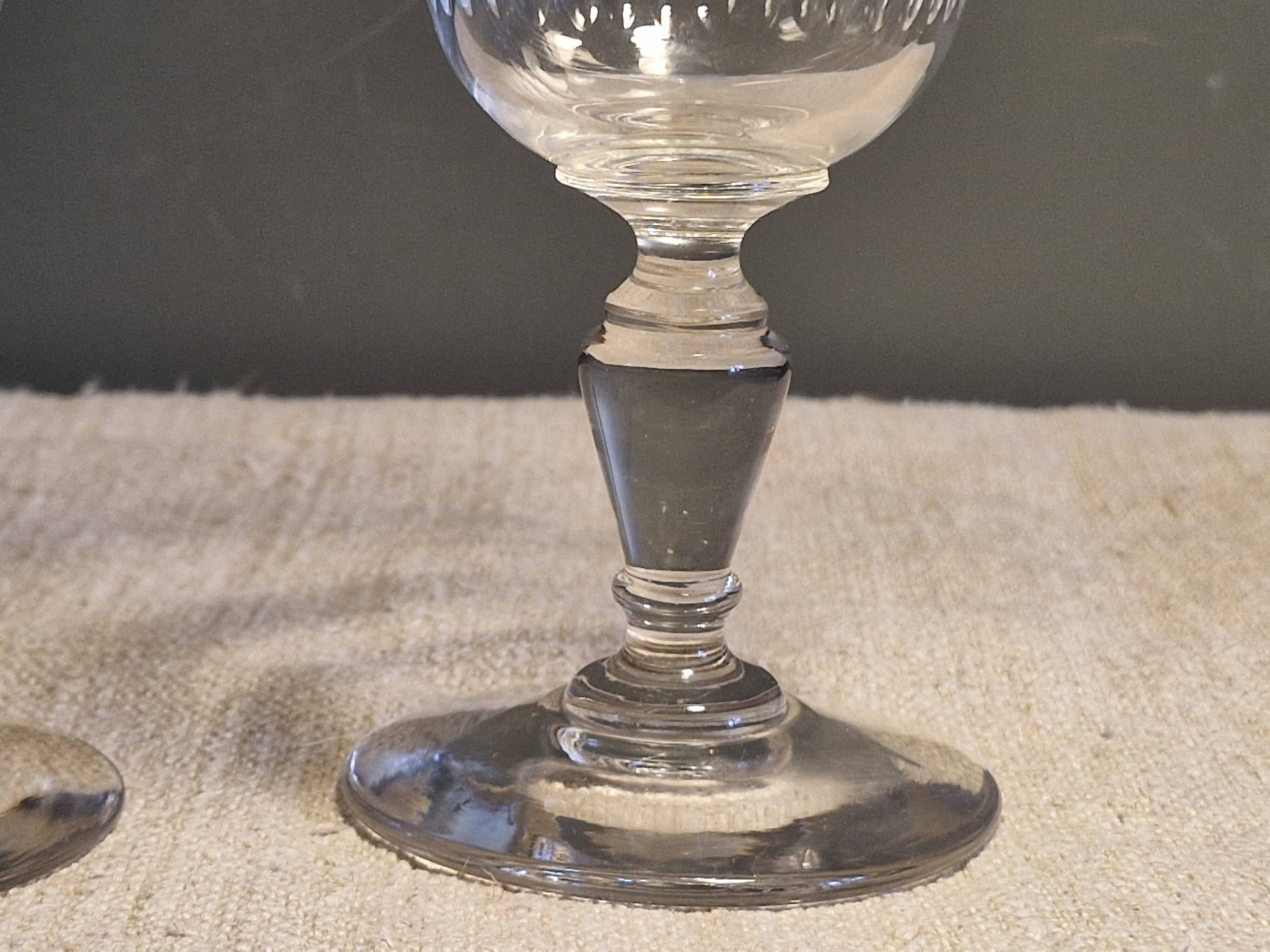 2 Verres a eau/Vin anciens à fines cotes - Cristal de Baccarat