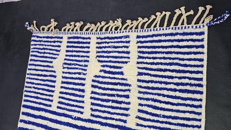 Custom-made Moroccan natural wool rug in pure wool, 2/3 m.