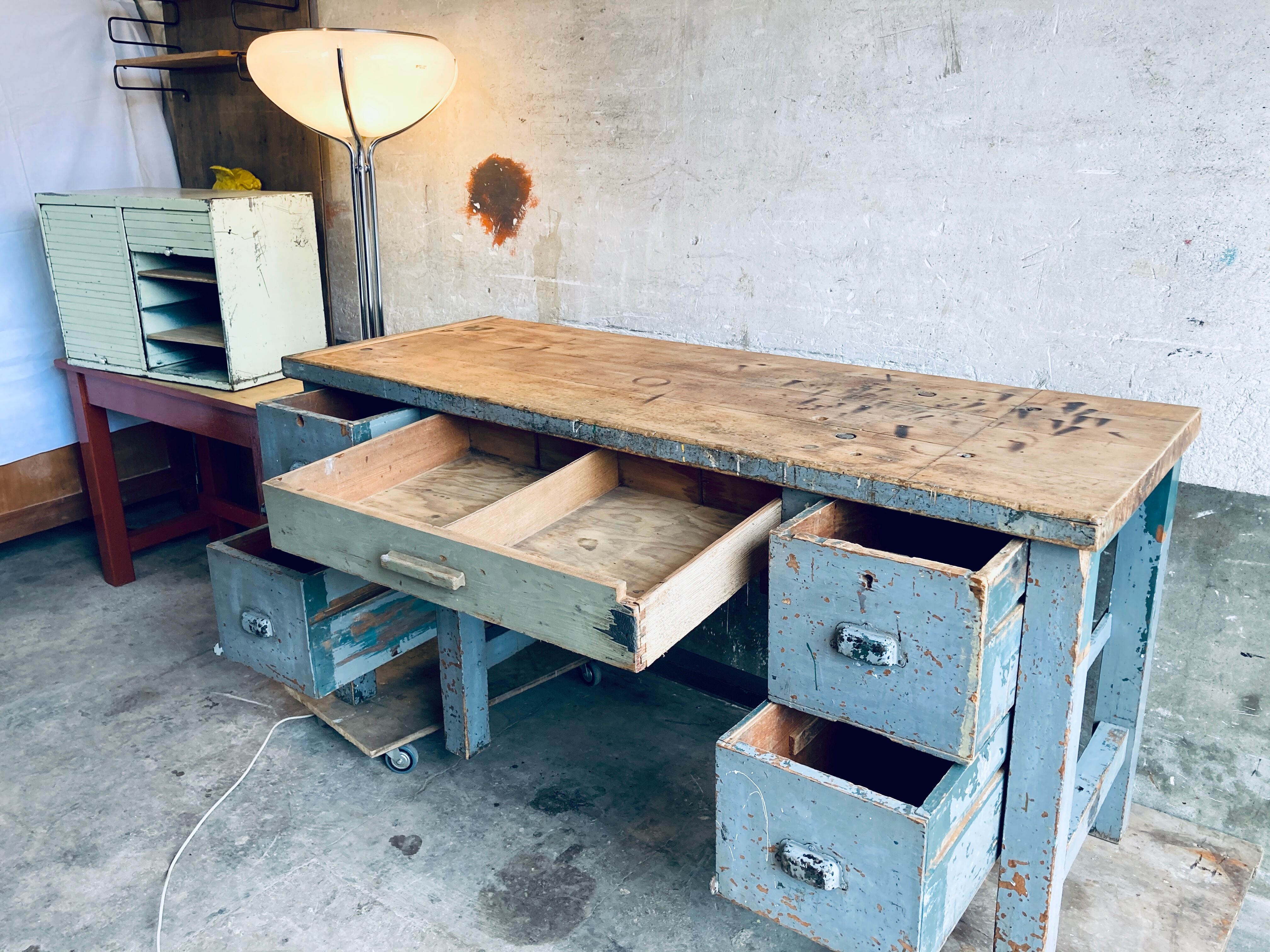 Grey blue established