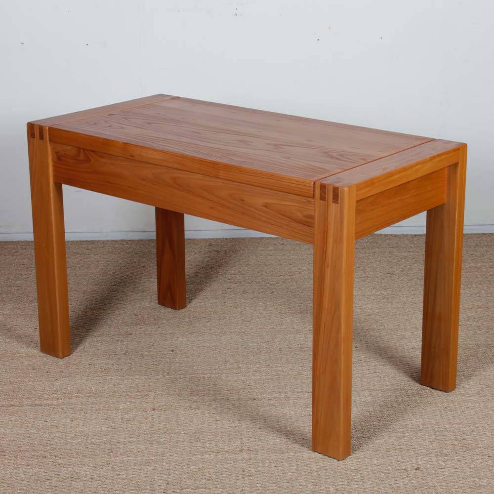 Bureau en orme édité par Maison Regain, 1980