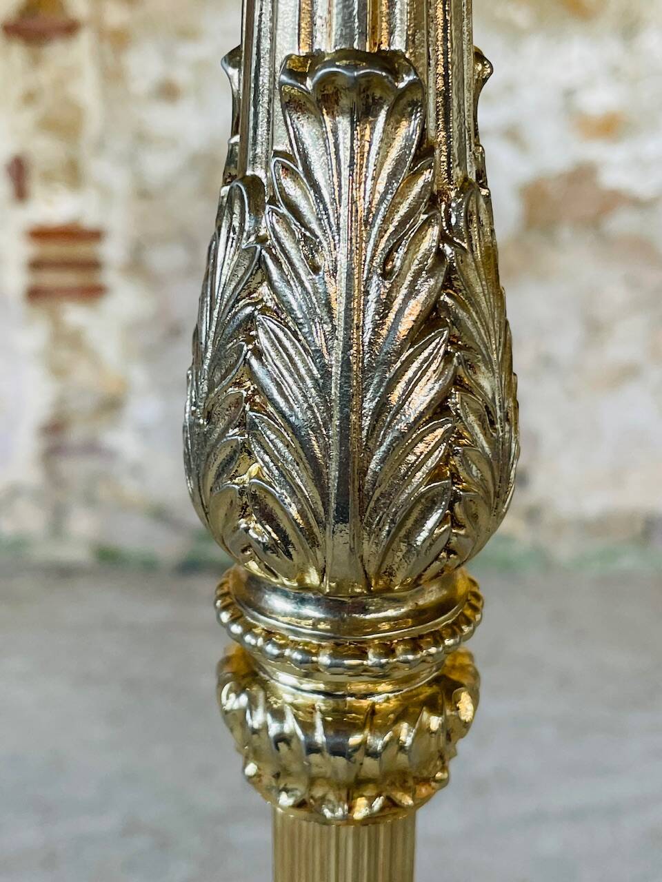 Vintage brass floor lamp, tripod circa 1960s