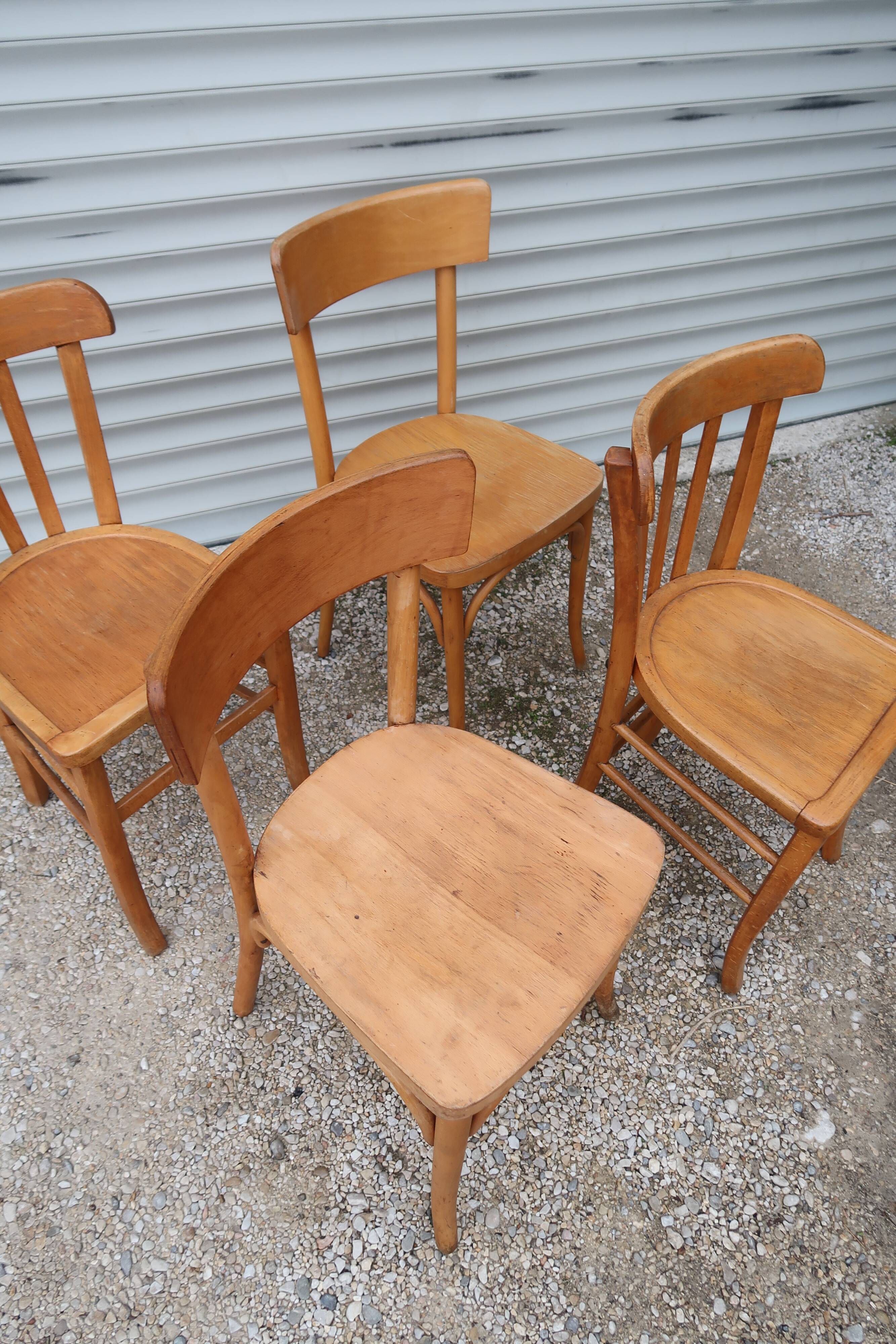 Lot de 4 chaises bistrot Thonet et Baumann