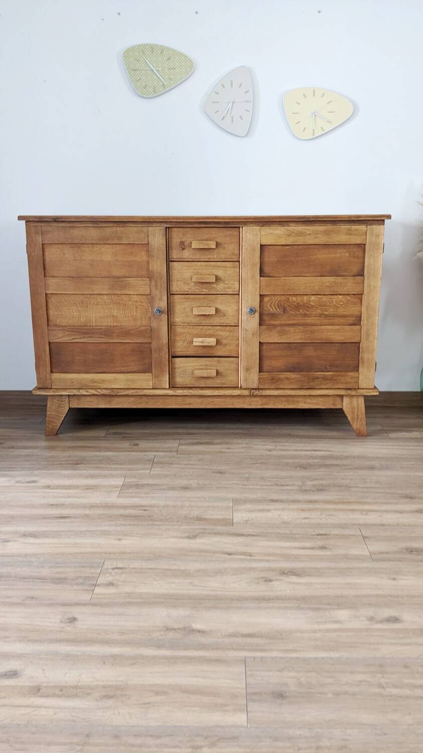 Buffet of disaster victims René Gabriel