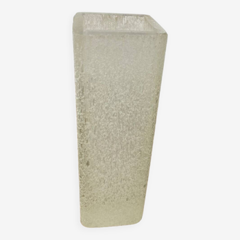 Vase en verre granité translucide