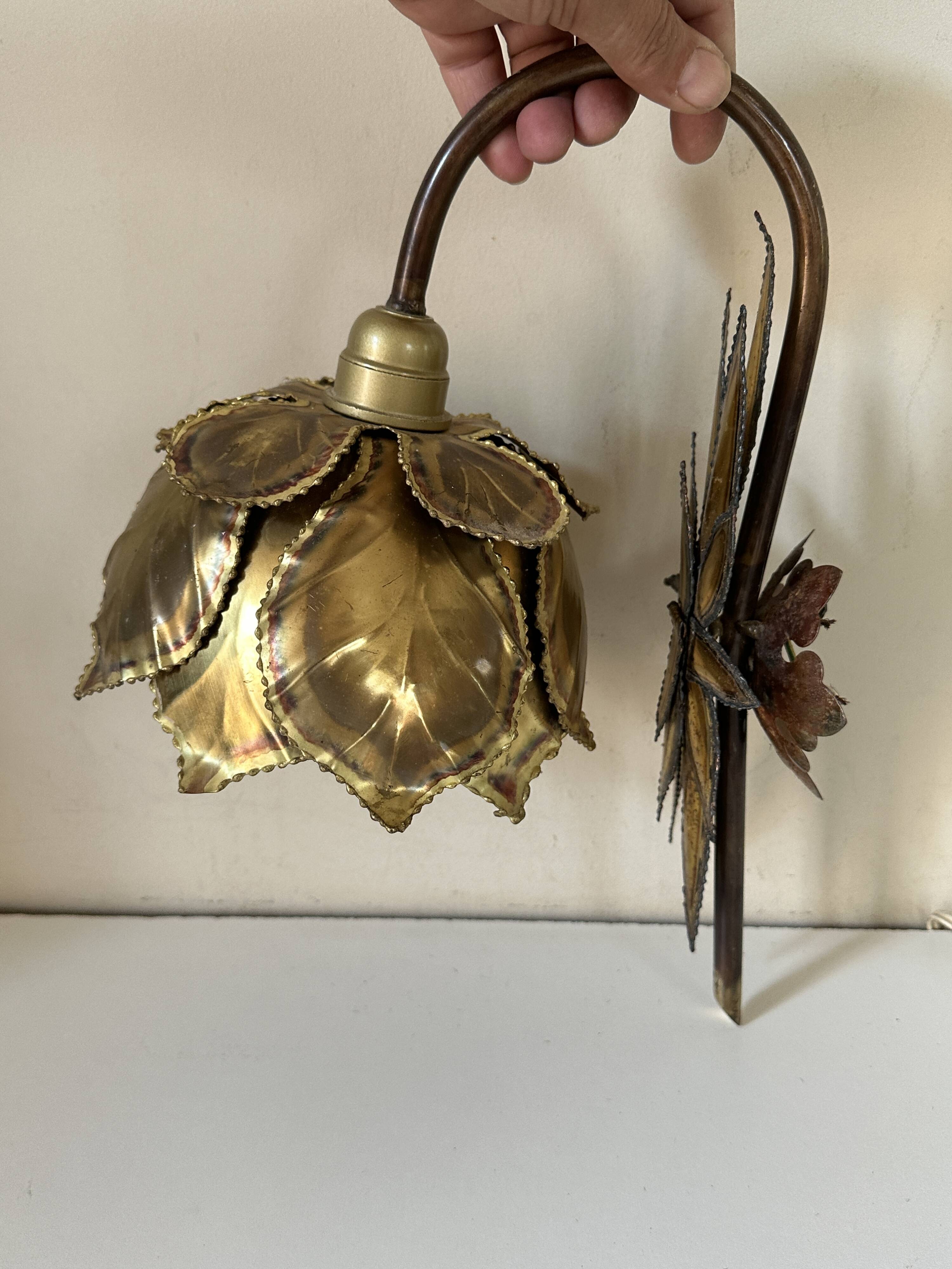 Vintage 70s gold Jansen style wall lamp
