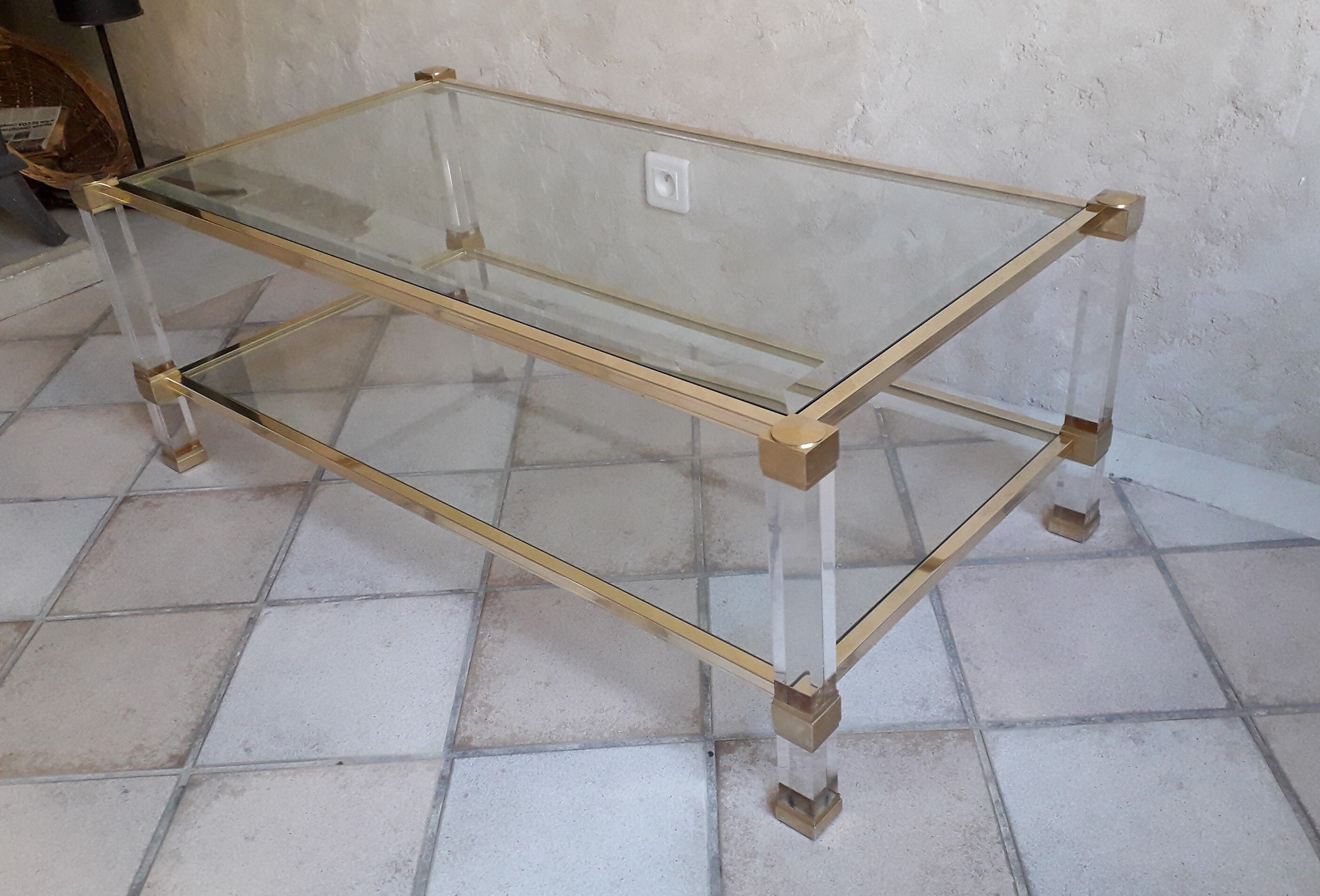 Table basse Pierre Vandel modèle Altu, Altuglas et verre